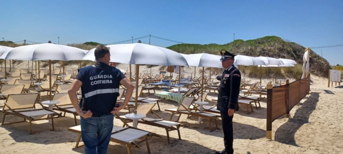 Spiagge abusive, illeciti demaniali: sequestrati oltre 13mila mq di litorale.