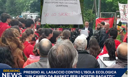 Presidio al Lagaccio contro l'Isola Ecologica: "Nella Cittadella dello Sport vogliamo un campo da Basket, non spazzatura!"