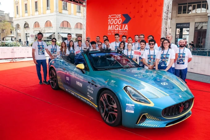 Il progetto AIDA alla 1000 Miglia 2025: quattro veicoli elettrici per raccontare la mobilità autonoma del futuro.