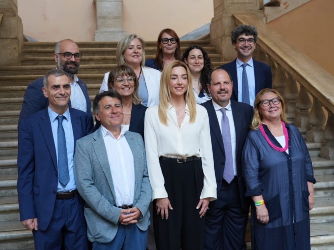 Genova ha il suo nuovo Governo: con la Sindaca Salis sei donne e cinque uomini