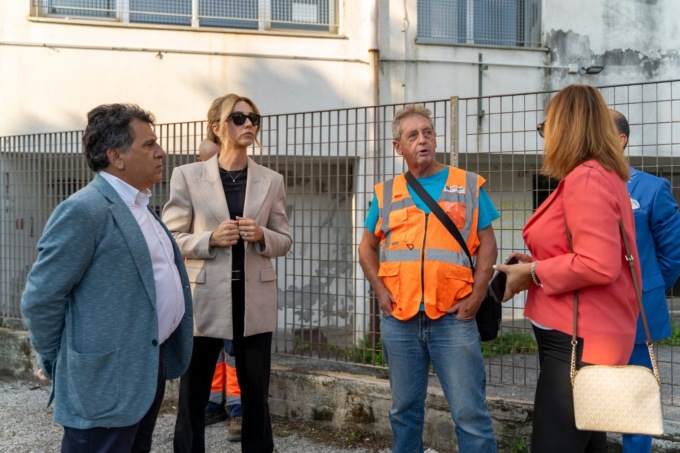 Manutenzioni, oggi primo giro di sopralluoghi della sindaca Salis e assessore Ferrante su interventi di Aster: tappa a Pontecimo, Sestri Ponente, Marassi e Piazzale Adriatico.