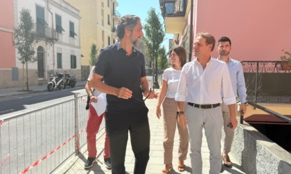 Rigenerazione urbana, sopralluogo dell’assessore Scajola in via Mazzini a Taggia: “350mila euro per riqualificare totalmente la via, lavori conclusi in autunno"