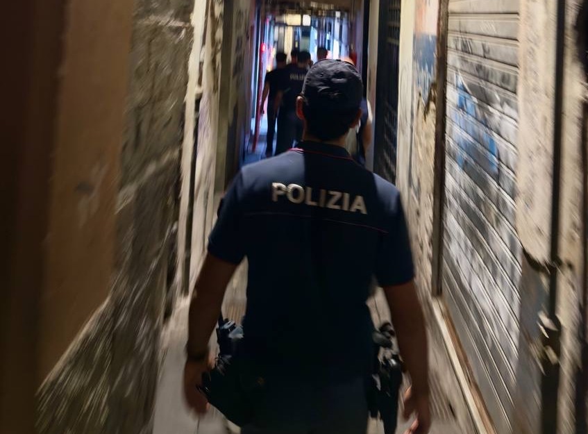 Controllo interforze in centro storico, Darsena e Castelletto.