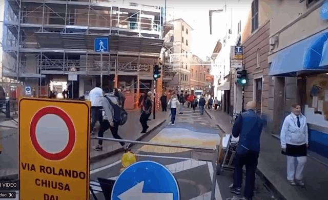 Via Carlo Rolando, parla chi è favorevole alla pedonalizzazione appena attuata