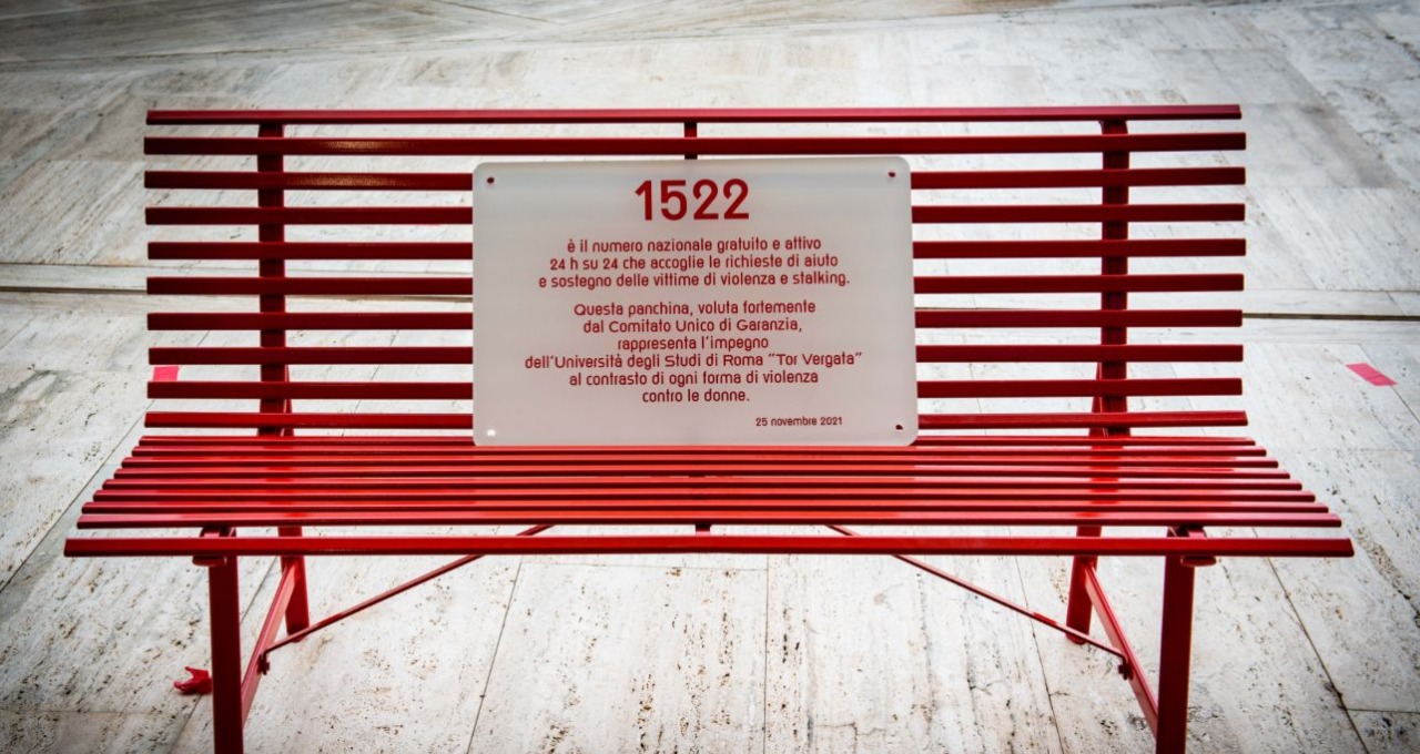 UIL LIGURIA CONTRO LA VIOLENZA SULLE DONNE:  UNA PANCHINA SIMBOLO PER MARIA LUIGIA BORRELLI A TRENT’ANNI DAL SUO EFFERATO ASSASSINIO.