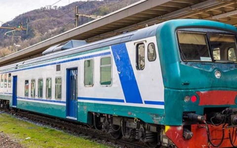 Trasporti, potenziata l’offerta ferroviaria per la notte di Capodanno nelle Cinque Terre. Assessore Scajola: «Servizi rafforzati per soddisfare le esigenze degli utenti»