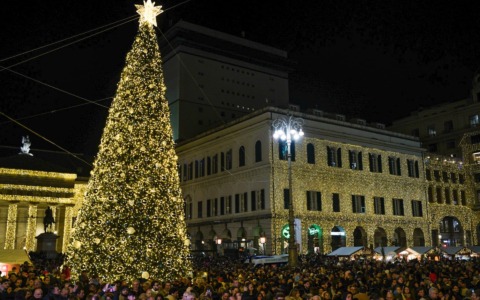 Genova accende il Natale: luci, tradizione e arte nel giorno dell’Immacolata
