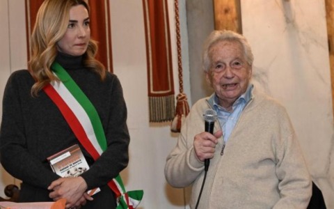 Addio a Gilberto Salmoni, pochi giorni fa gli era stato consegnato in Comune il prestigioso “Grifo d’Oro”
