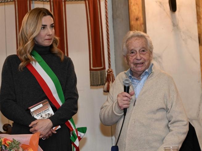 Addio a Gilberto Salmoni, pochi giorni fa gli era stato consegnato in Comune il prestigioso “Grifo d’Oro”