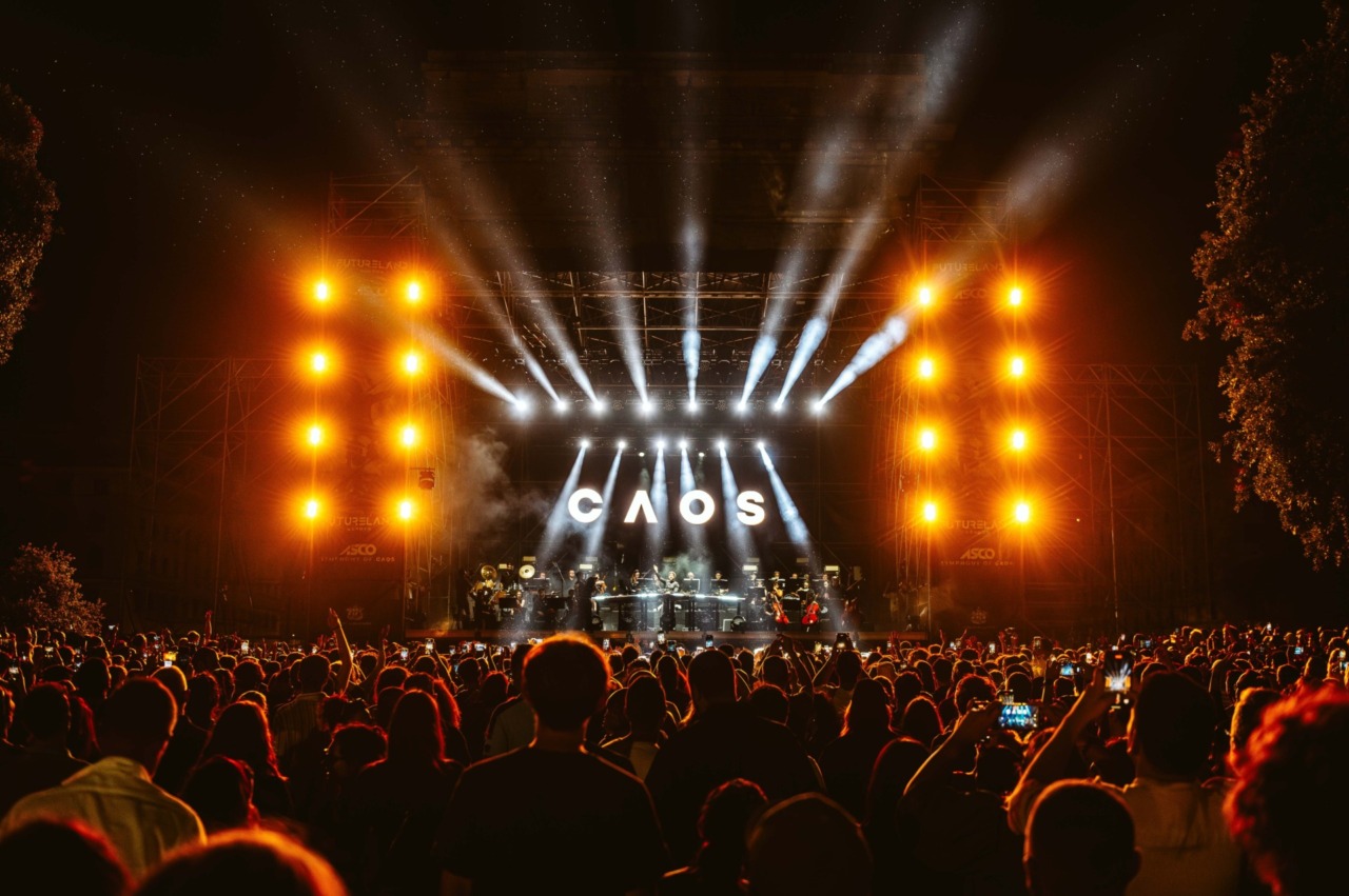 ASCO al Porto Antico di Genova con “Symphony of Caos”