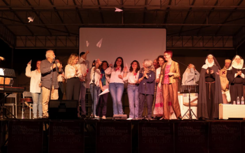 Grande attesa ad Alessandria per la sesta edizione del “Festival Internazionale dei Templari”, diretto dalla storica e saggista Simonetta Cerrini e da Gian Piero Alloisio, drammaturgo e cantautore.